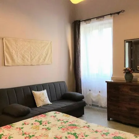 Su Frori Arrubiu Теулада