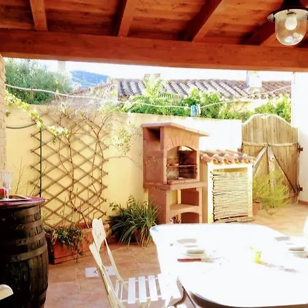 Su Frori Arrubiu Теулада